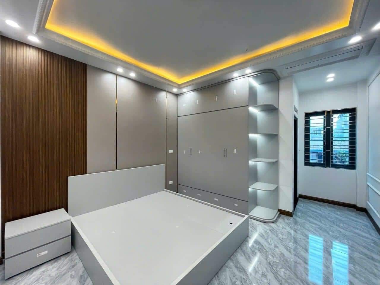 Bán nhà 4 tầng thang máy, Cát Bi: 90m2, 4 ngủ, 4 vệ sinh, giá tốt, sổ đỏ chính chủ