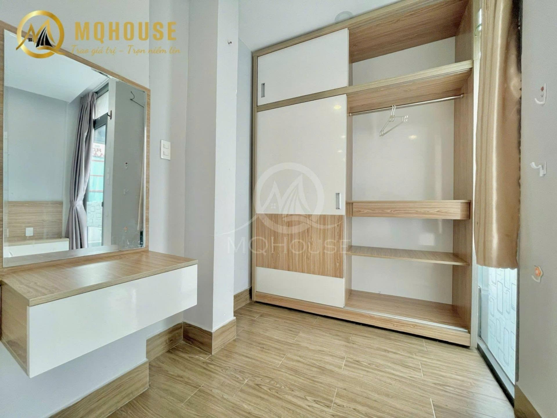 Cho thuê căn hộ 2 phòng ngủ 2 wc 70m2 full NT ngay Bạch Đằng Tân Bình gần Sân Bay Tân Sơn Nhất