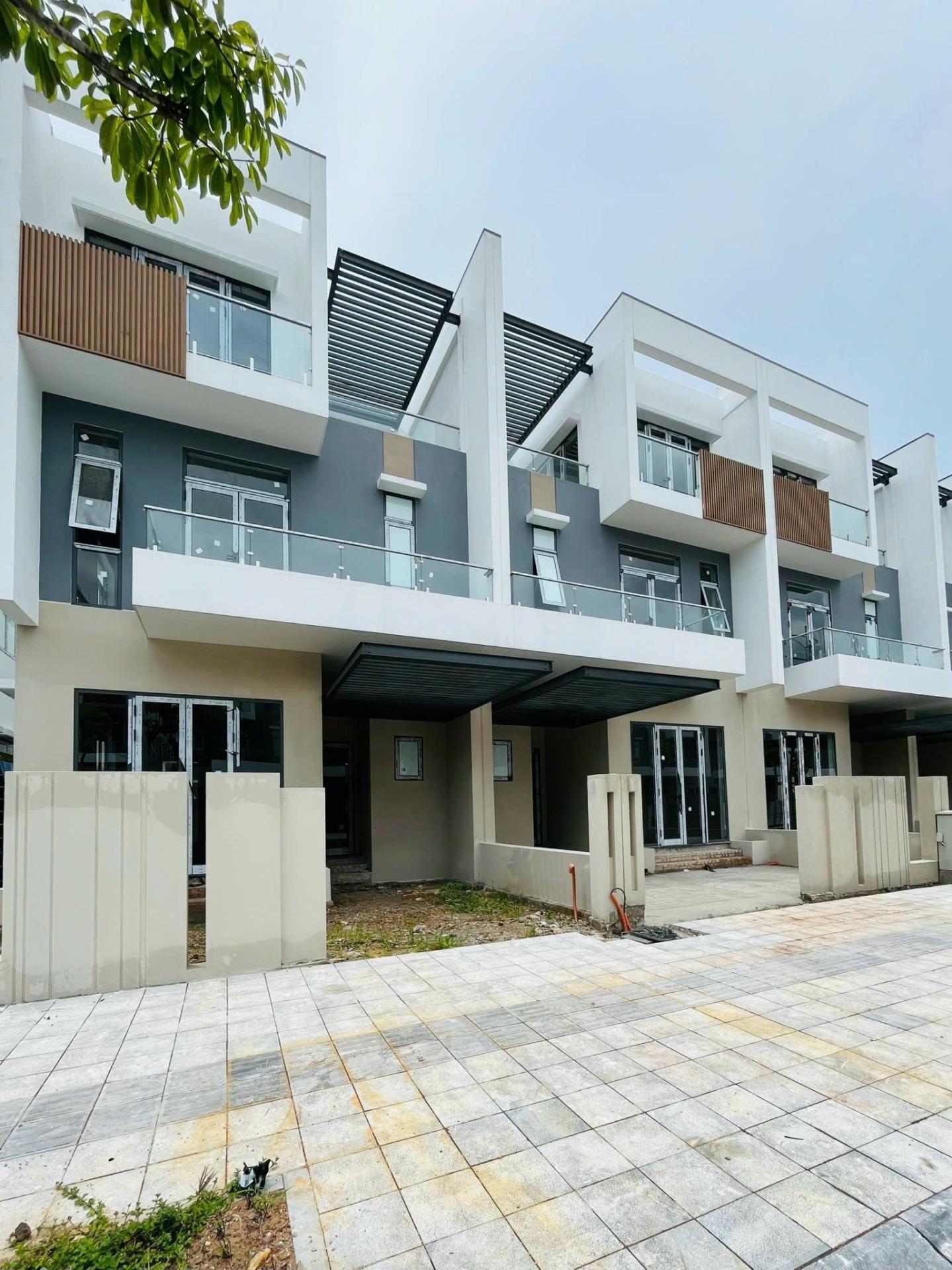 Sở hữu nhà phố 105 m2, hướng Tây-Bắc tại Đường Hoàng Quốc Việt - An Đông - Huế, giá 6 tỷ