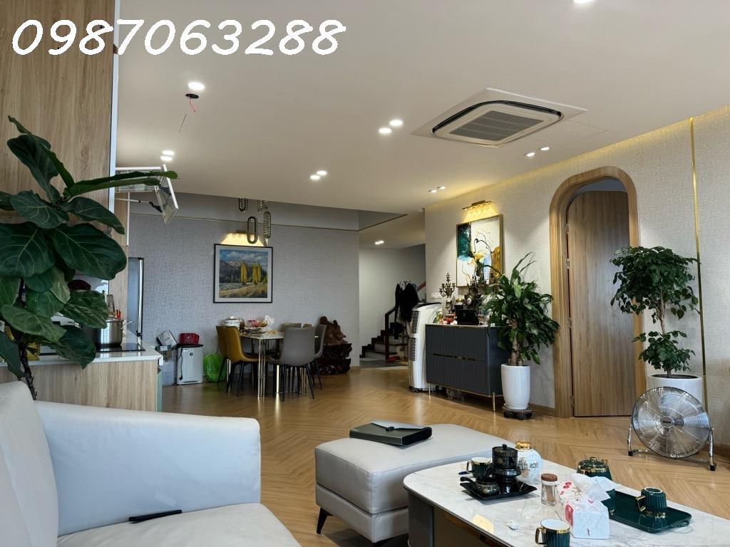 Chuyển nhượng nhà chung cư 4 phòng ngủ, 120 m2, giá 9 tỷ tại Thanh Xuân - Hà Nội