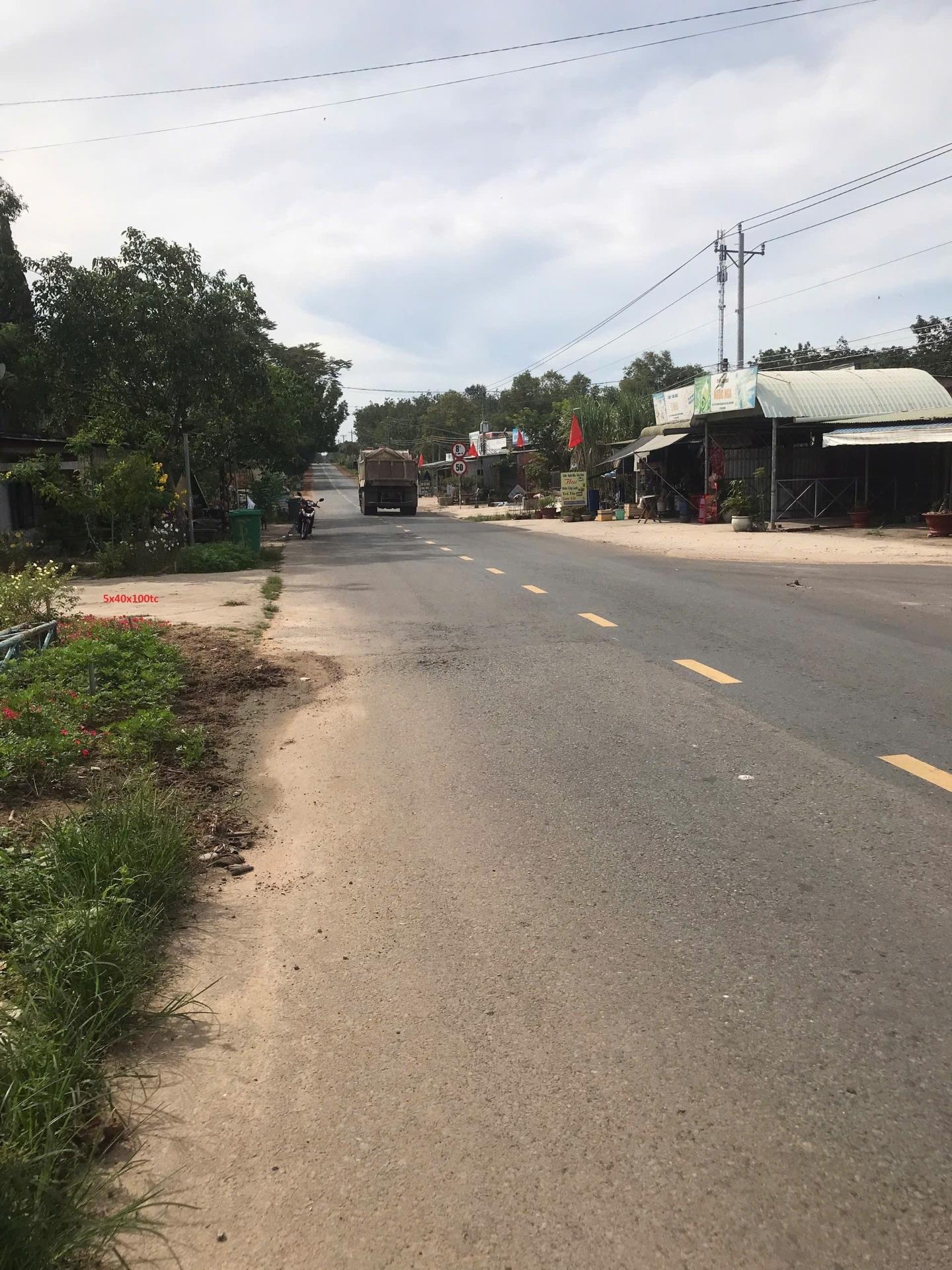 Cần bán ngay đất nền 300 m2 tại Đường ĐT 744 - Dầu Tiếng - Dầu Tiếng - Bình Dương, giá 650 triệu