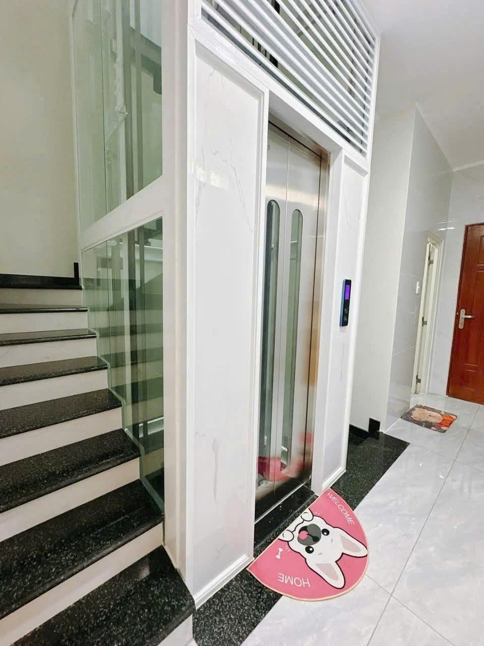 Cần bán gấp bán nhanh căn nhà mặt phố 72,7699966430664 m2 tại Đường Nguyễn Biểu - 1 - 5, giá 18 tỷ