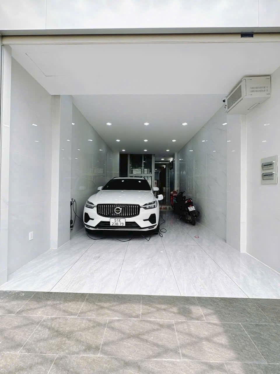 Cần bán gấp bán nhanh căn nhà mặt phố 72,7699966430664 m2 tại Đường Nguyễn Biểu - 1 - 5, giá 18 tỷ