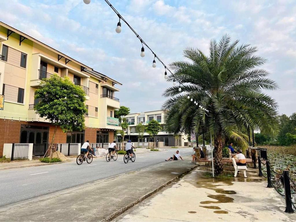 Sở hữu shophouses 3 tầng, 90 m2, giá 7.1 tỷ tại Đường Hữu Nghị - Phù Chẩn - Từ Sơn - Bắc Ninh