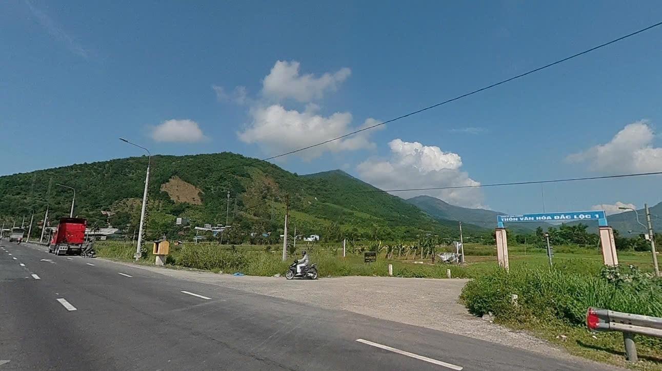 Cần bán ngay lô đất 2122 m2, hướng Đông-Nam tại Vĩnh Phương - Nha Trang - Khánh Hòa, giá 23 tỷ