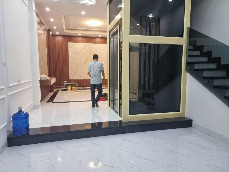 Chuyển nhượng nhà riêng sổ đỏ 55 m2 tại Phố Lê Trọng Tấn - Khương Mai - Thanh Xuân, giá 19,5 tỷ