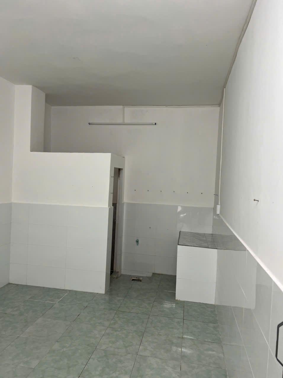 Cần cho thuê gấp nhà trọ 20 m2 tại Đường Trần Hoàng Na - Hưng Lợi - Ninh Kiều, giá 2 triệu/tháng