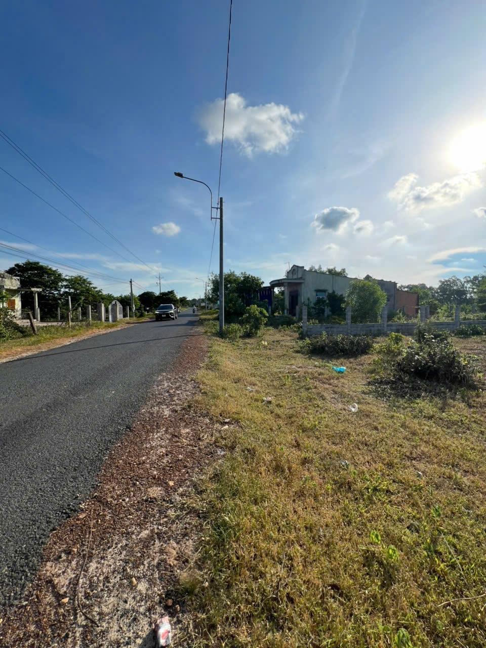 Chuyển nhượng lô đất nền 480 m2 tại Tân Bình - La Gi - Bình Thuận, giá 2,64 tỷ