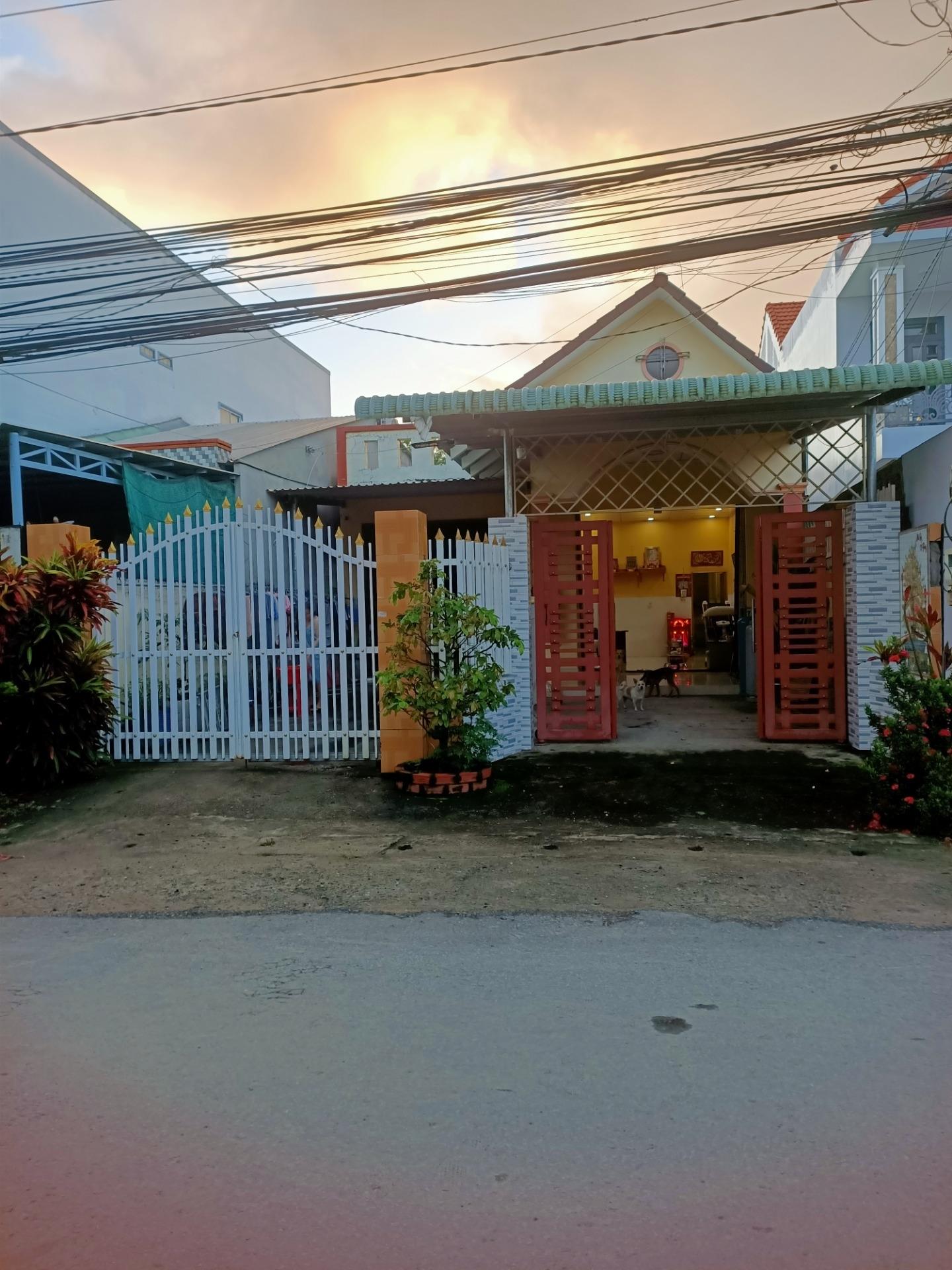 Sở hữu nhà sổ hồng riêng 476 m2, hướng Tây tại Xã Song Bình - Chợ Gạo - Tiền Giang, giá 6 tỷ