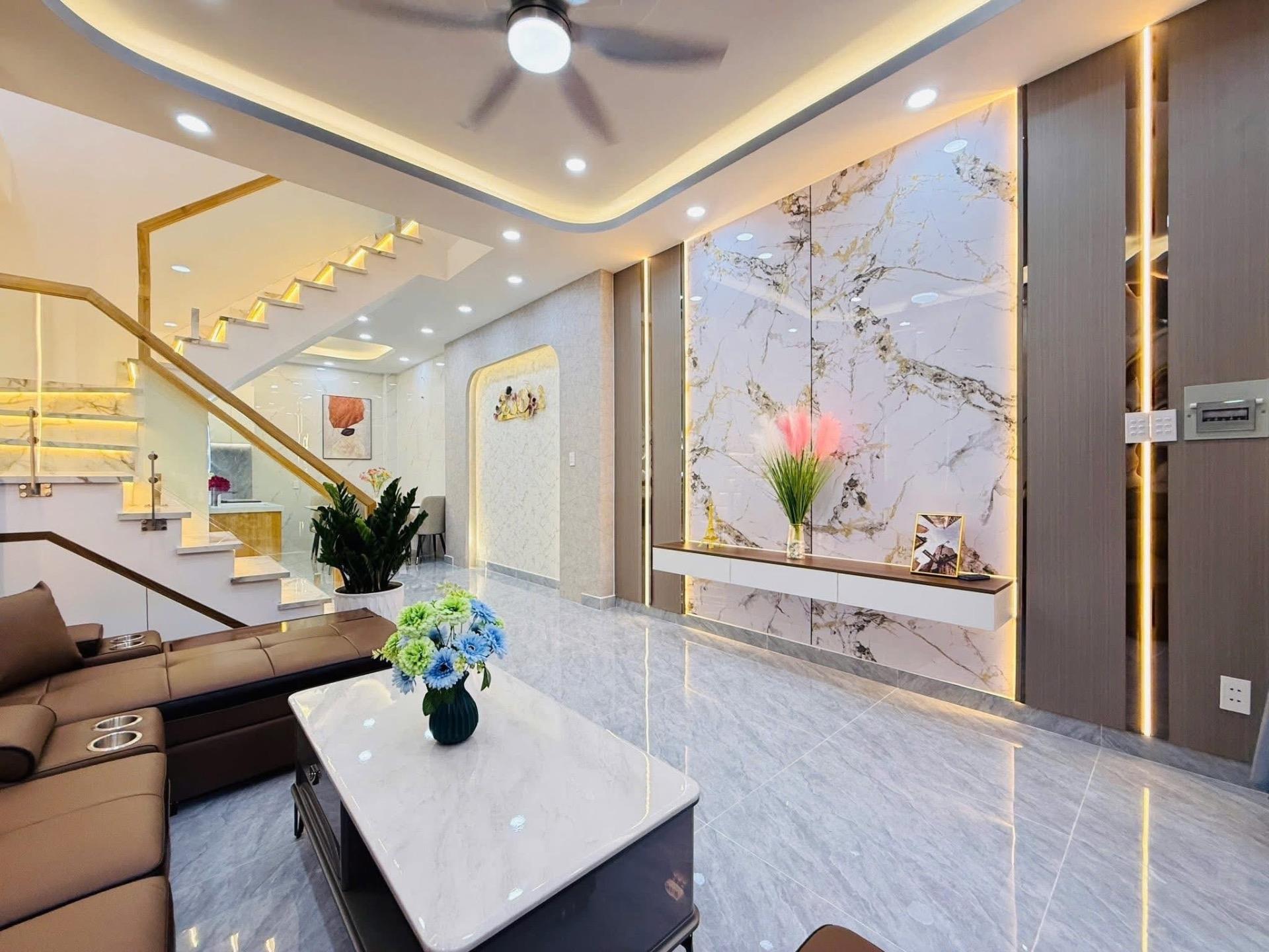 Bán nhà sổ hồng riêng 65 m2 tại Đường Huỳnh Văn Bánh - 15 - Phú Nhuận - TP Hồ Chí Minh, giá 2,8 tỷ