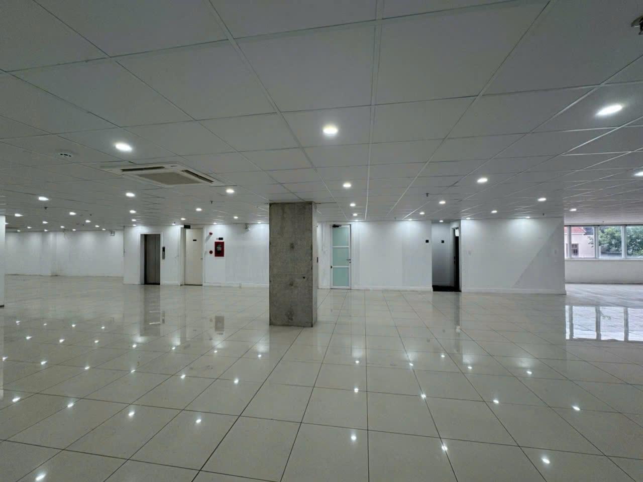 List văn phòng 300 - 400m2 Hải Châu, view cực đỉnh, làm việc 24/7