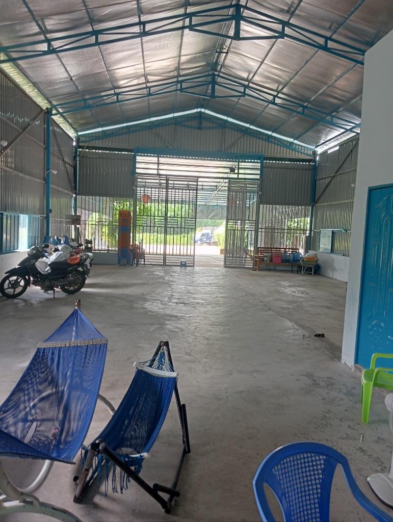 Cần bán nhà riêng 500 m2, mặt tiền 10m, hướng Nam tại Xã Suối Kiết - Tánh Linh, giá 2 tỷ