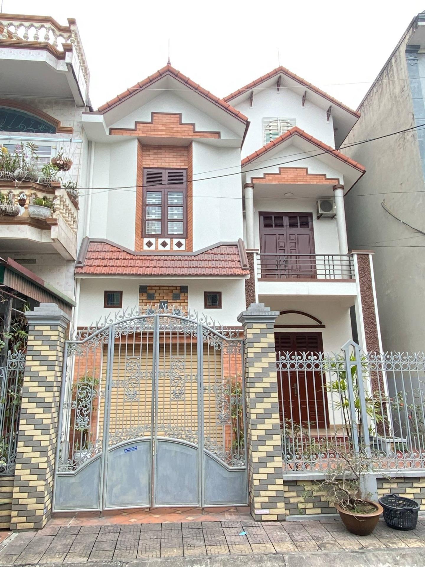 Sở hữu ngay căn nhà đẹp 180 m2, hướng Nam tại Đường Bái Tử Long - Cẩm Trung - Cẩm Phả, thỏa thuận