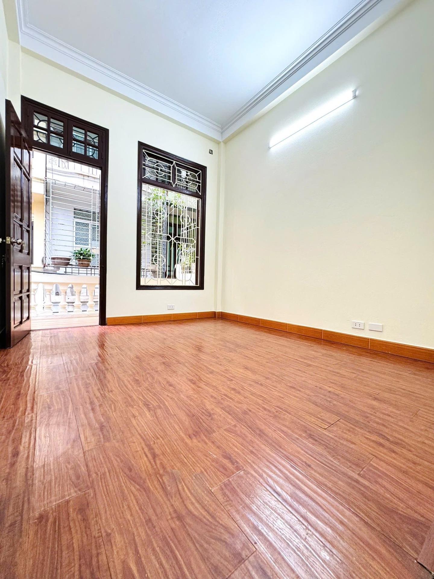 Sở hữu căn nhà riêng 40 m2 tại Đường Ngọc Thụy - Ngọc Thụy - Long Biên - Hà Nội, giá 8,7 tỷ