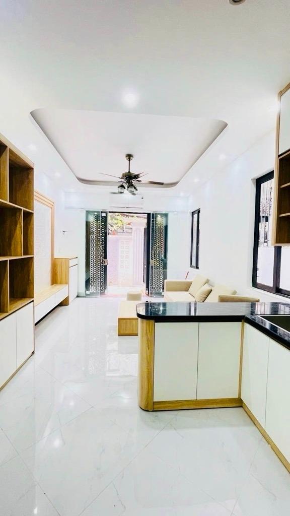 Cần bán gấp bán nhanh căn nhà đẹp 37 m2 tại Đường Nam Dư - Lĩnh Nam - Hoàng Mai - Hà Nội, giá tốt