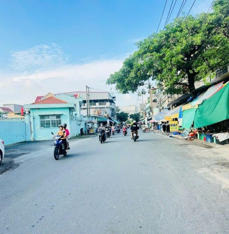 Cần bán ngay nhà sổ riêng 80 m2 tại Phường Bình Hòa - Thuận An - Bình Dương, giá 2,93 tỷ