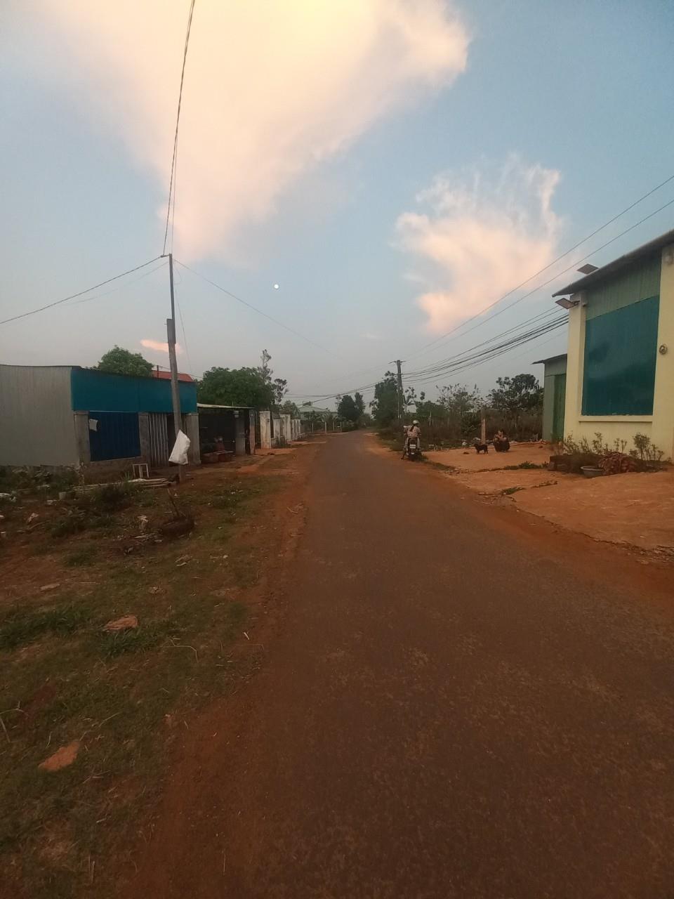 Sở hữu lô đất nền 1000 m2 tại Xã Biển Hồ - Pleiku - Gia Lai, giá 2,05 tỷ