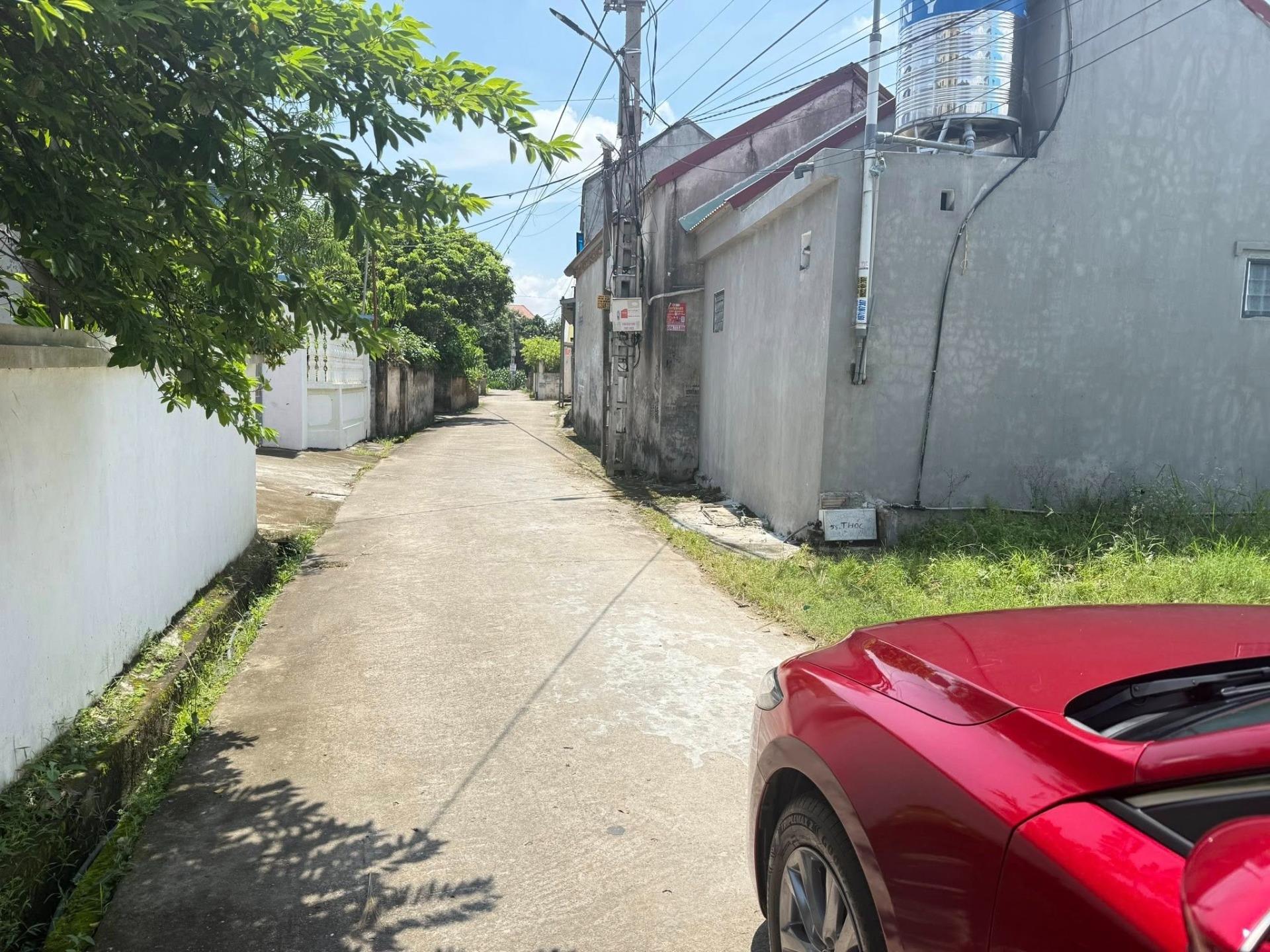 Bán gấp đất nền 126 m2 tại Xã Trung Chính - Lương Tài - Bắc Ninh, giá 1,35 tỷ