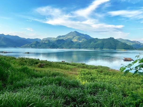 Cần bán ngay nhà biệt thự liền lề 200 m2, giá 6 tỷ tại Xã Cao Sơn - Đà Bắc - Hòa Bình