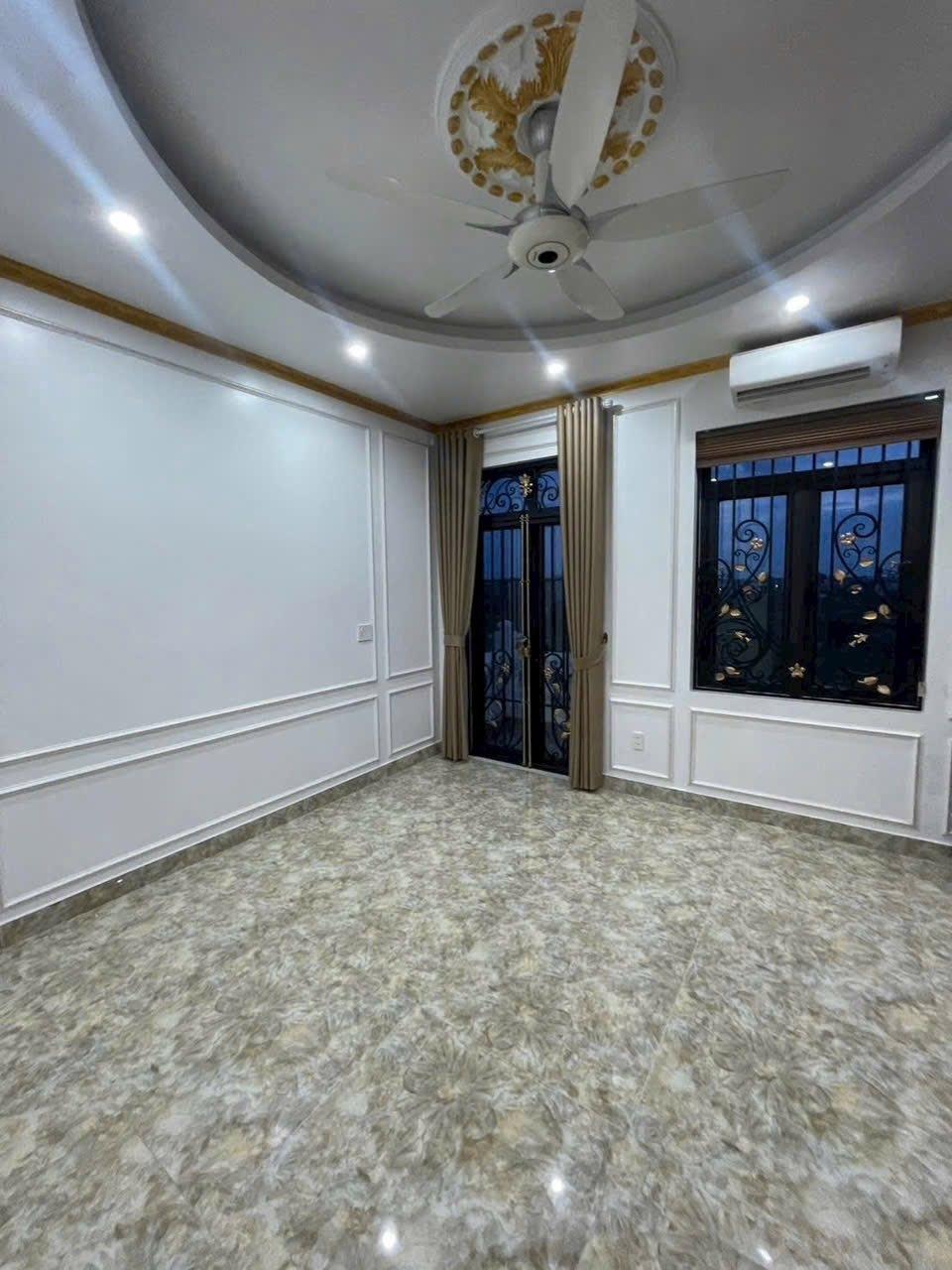 Chuyển nhượng nhà đẹp 200 m2 tại Phường Anh Dũng - Dương Kinh - Hải Phòng, giá 7 tỷ
