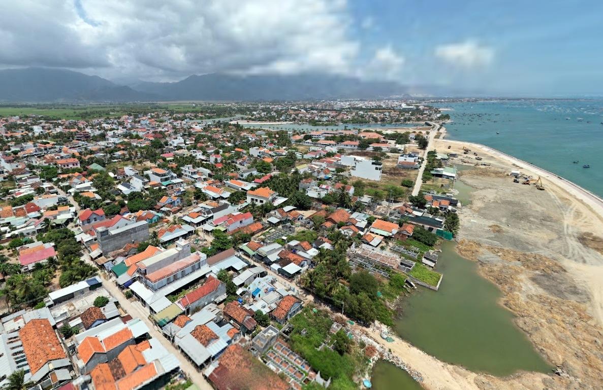 Cần bán gấp nền đất 125 m2 tại Đường Trần Hưng Đạo - Vạn Lương - Vạn Ninh - Khánh Hòa, giá 3,2 tỷ