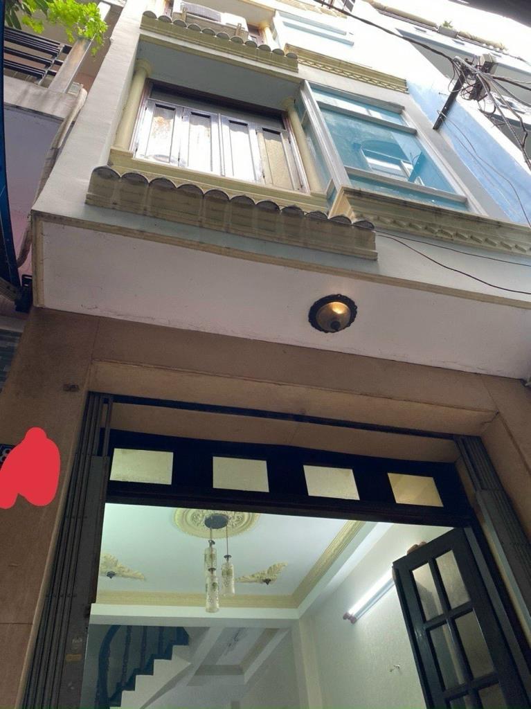 Thuê ngay nhà riêng tại Đường Võ Văn Kiệt, 128 m2, 3 tầng, đã có nội thất, giá 12 triệu/tháng