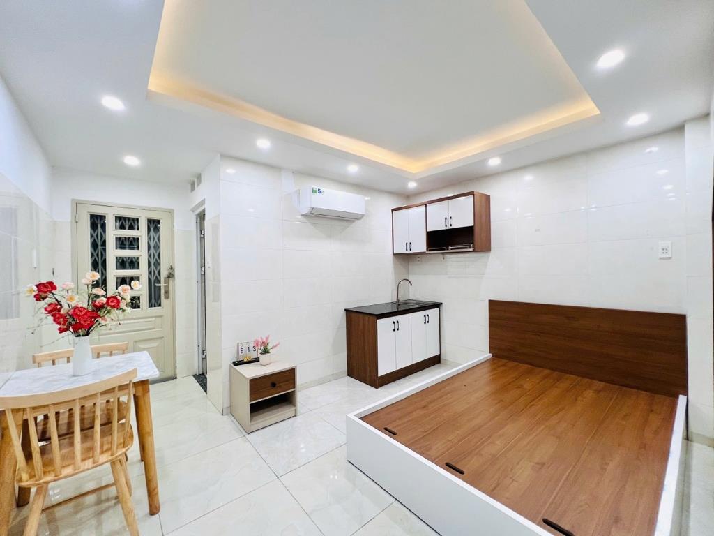 Chdv 4tr6, Nguyễn Văn Công - Ảnh 1