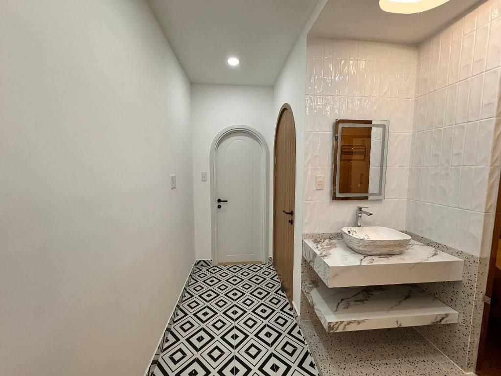 Bán gấp nhà đẹp 44 m2 tại Đường Bùi Hữu Nghĩa - Bình Thạnh - TP Hồ Chí Minh, giá 8,8 tỷ