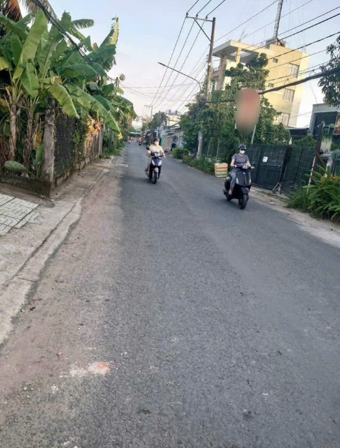 Sở hữu ngay nhà shr 140 m2 tại Đường Trần Văn Chẩm - Tân Thông Hội - Củ Chi, giá 785 triệu