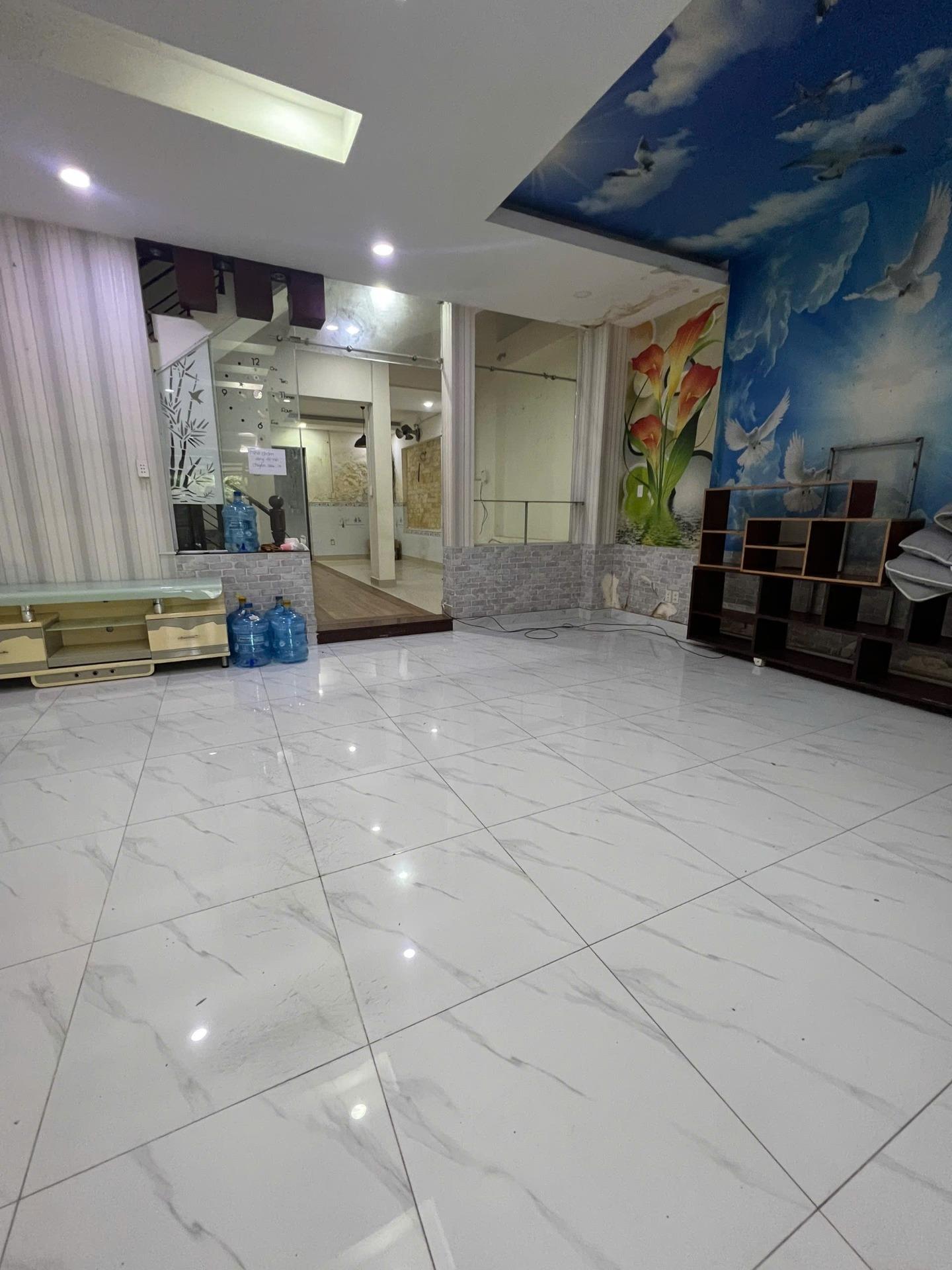 Thuê ngay nhà mặt phố đẹp tại Đường Nguyễn Văn Linh - Bình Chánh, 120 m2, giá 17 tr/tháng