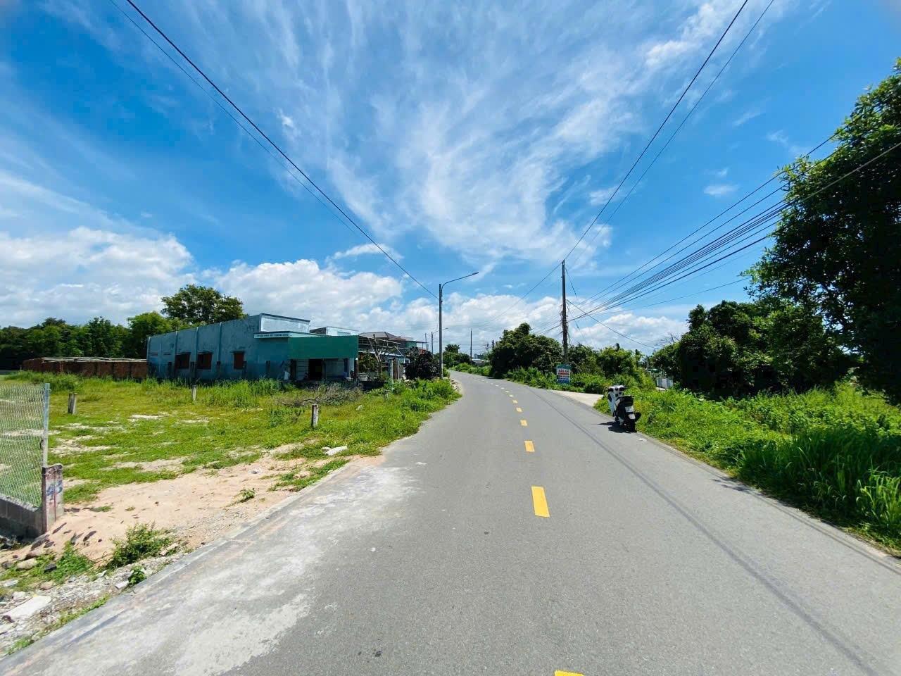 Cần bán ngay miếng đất 370 m2 tại Đường DH507 - Tân Hiệp - Phú Giáo - Bình Dương, giá 739 triệu