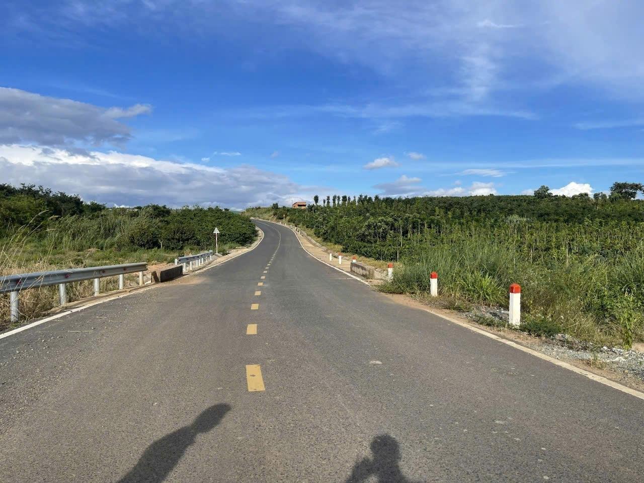 Chuyển nhượng lô đất 1000 m2 tại Xã Tân Hà - Lâm Hà - Lâm Đồng, giá 630 tr