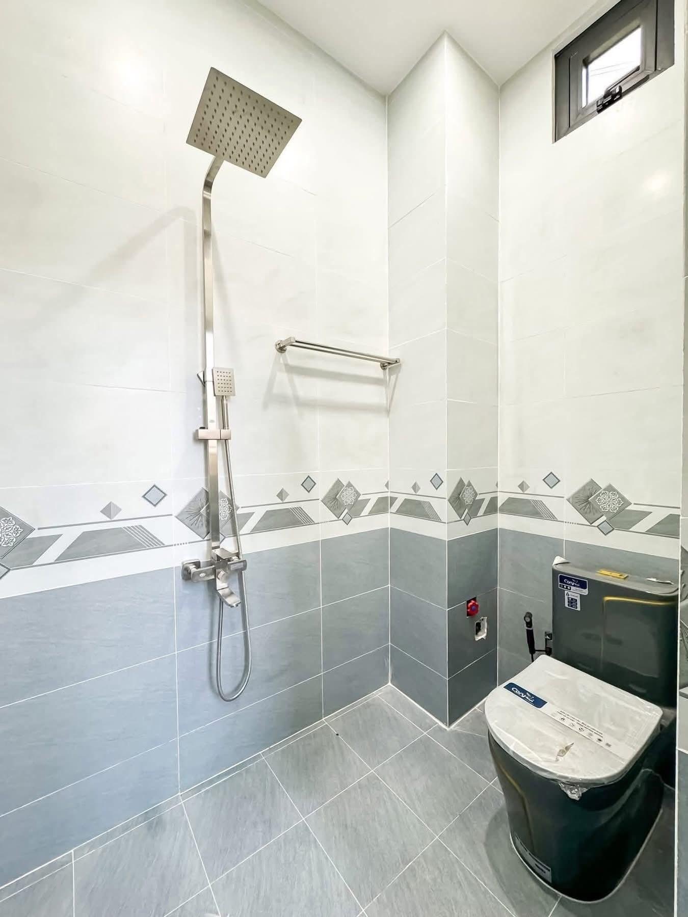 Cần bán ngay nhà riêng sổ đỏ 120 m2 tại Đường Bùi Ngọc Thu - Thủ Dầu Một, giá 1,8 tỷ