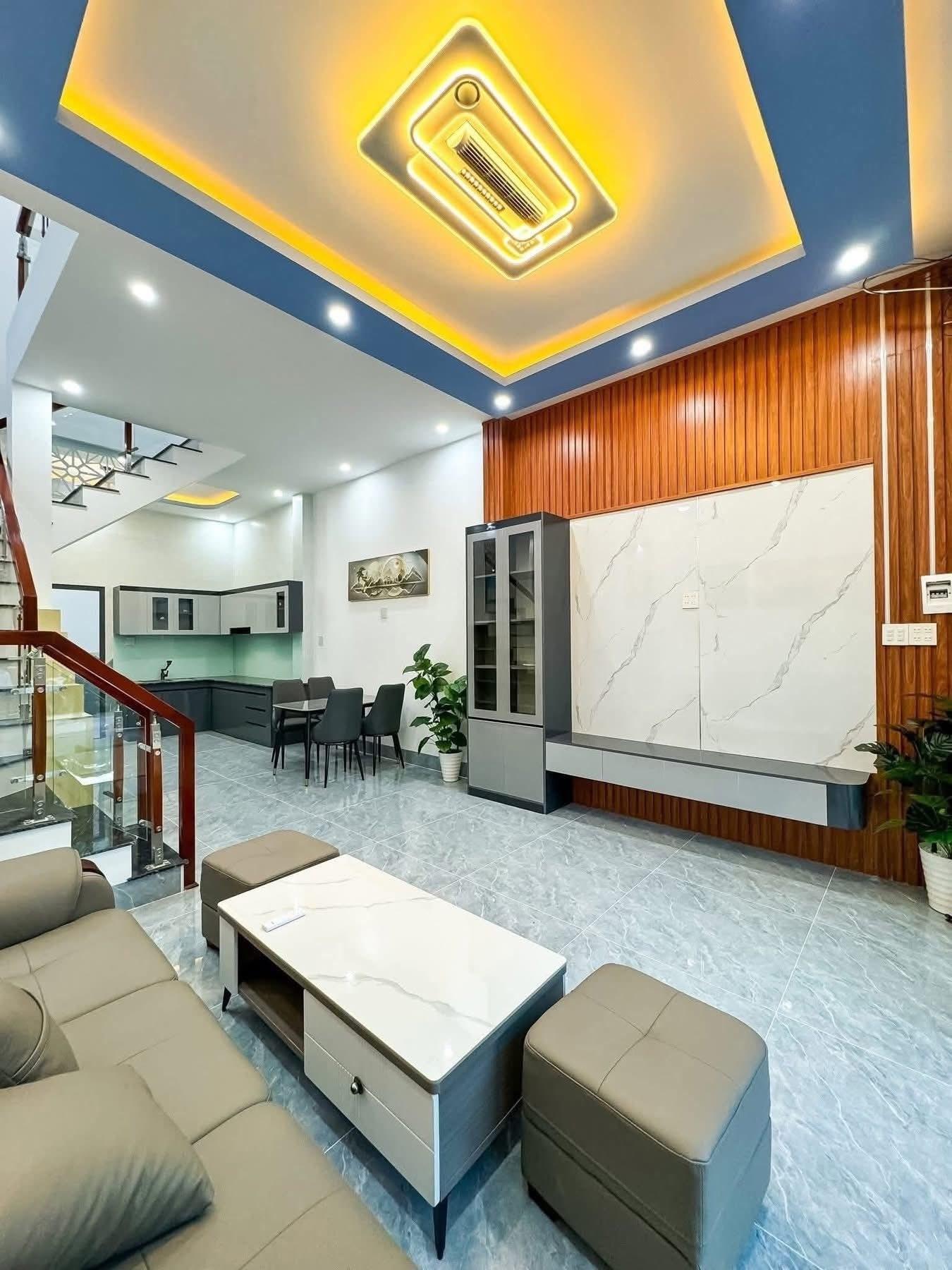 Cần bán ngay nhà riêng sổ đỏ 120 m2 tại Đường Bùi Ngọc Thu - Thủ Dầu Một, giá 1,8 tỷ