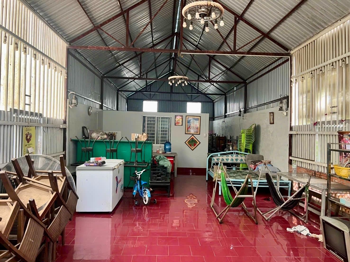 Chuyển nhượng nhà mặt phố 132 m2 tại Đường Quốc lộ 1A - Bến Lức - Bến Lức - Long An, giá 2,35 tỷ - Ảnh 1