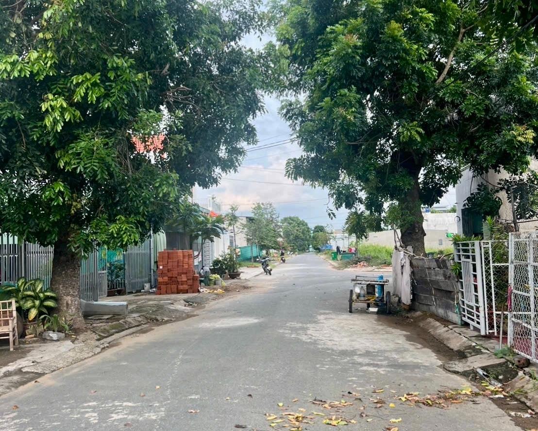 Chuyển nhượng nhà mặt phố 132 m2 tại Đường Quốc lộ 1A - Bến Lức - Bến Lức - Long An, giá 2,35 tỷ