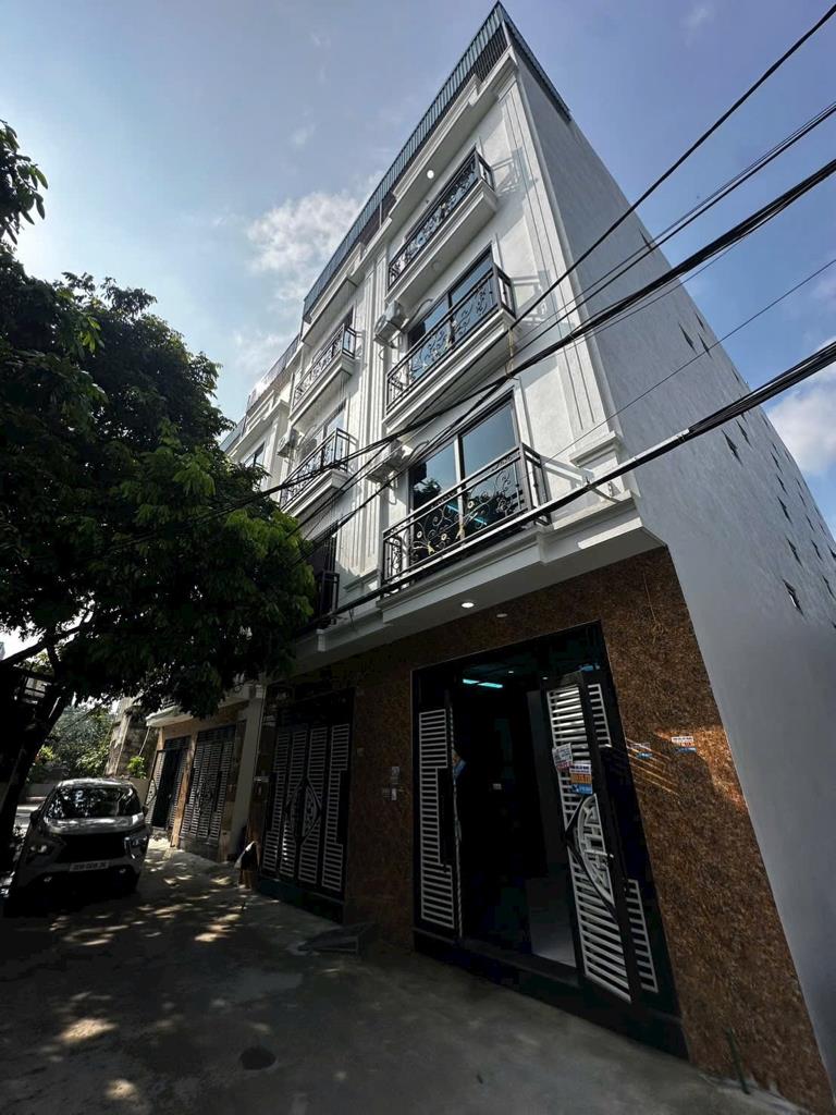 Cần bán gấp căn nhà riêng 33 m2 tại Xã Phụng Châu - Chương Mỹ - Hà Nội, giá 3,95 tỷ