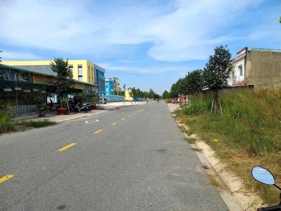 Sở hữu ngay nền đất 400 m2 tại Đường DH504 - Phước Sang - Phú Giáo - Bình Dương, giá 750 triệu