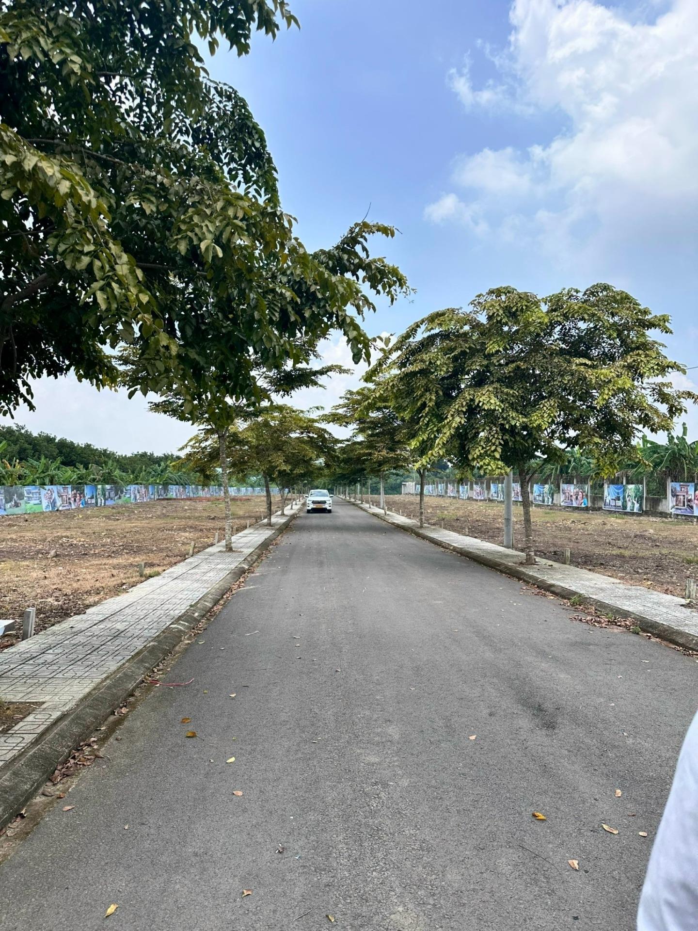 Bán đất nền 100 m2 tại Đường Sông Thao - Bàu Hàm - Bàu Hàm - Trảng Bom - Đồng Nai, giá 3,5 tỷ