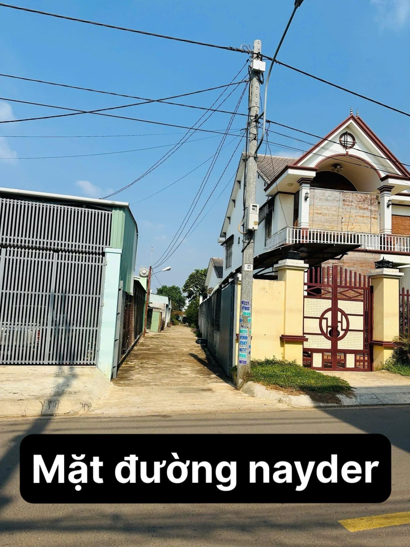 Cần bán nhanh lô đất sổ riêng 140 m2, hướng Bắc tại Phù Đổng - Pleiku - Gia Lai, giá 900 triệu