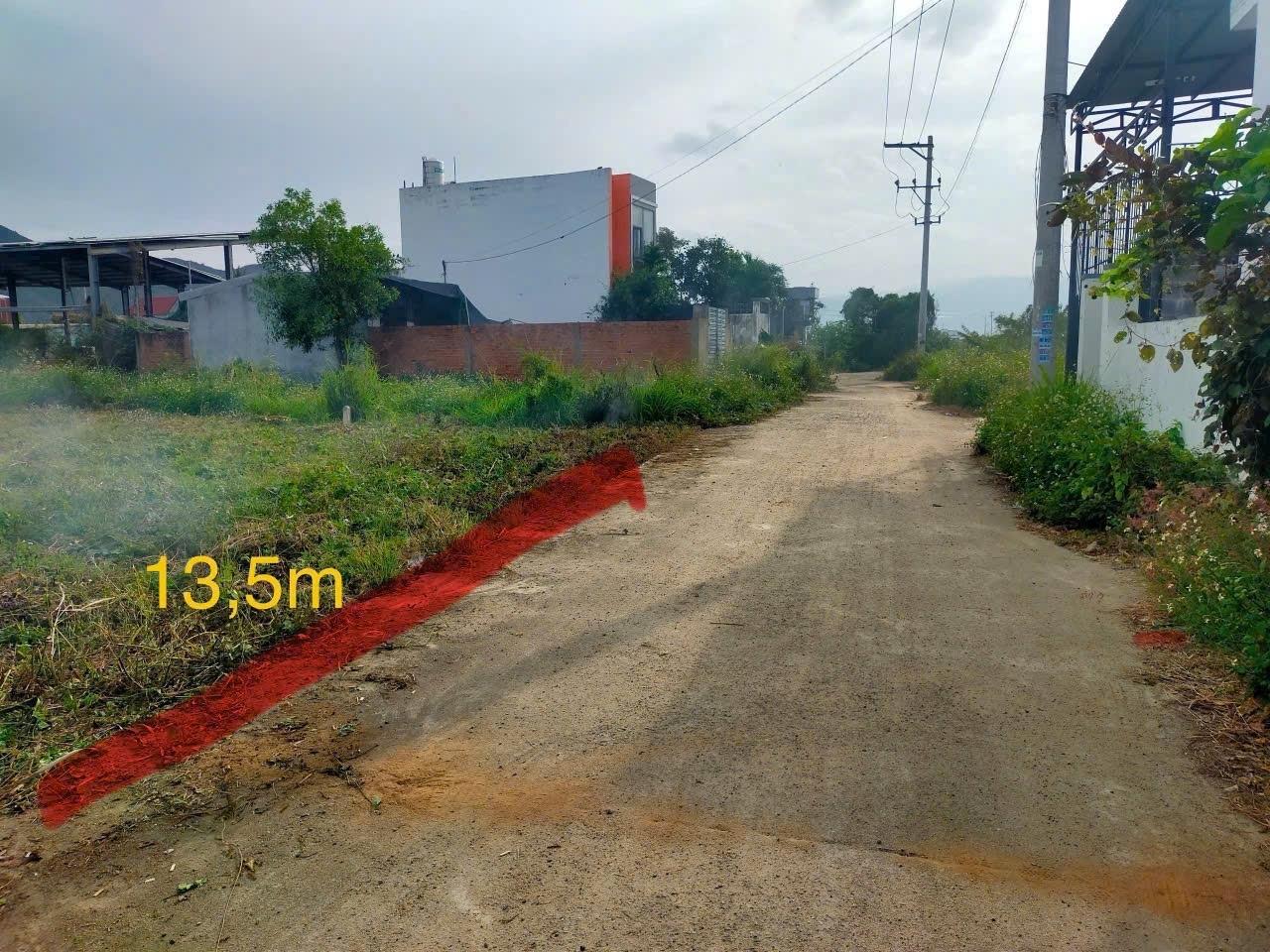 Cần bán nhanh đất nền 351,5 m2, hướng Tây-Bắc tại Xã Diên Toàn - Diên Khánh - Khánh Hòa, giá 5 tỷ