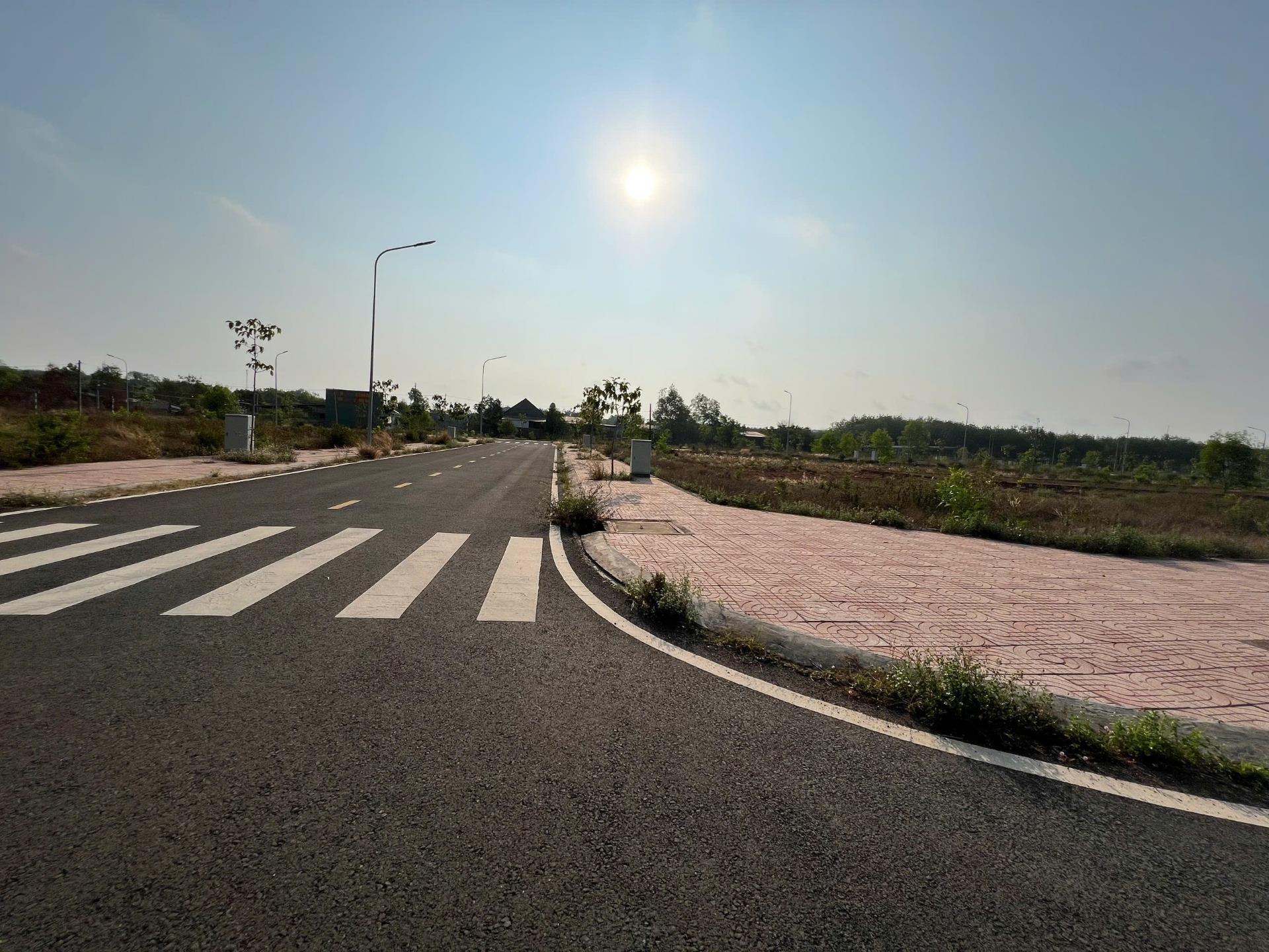 Cần bán gấp đất 100 m2 tại Xã Tân Phước - Đồng Phú - Bình Phước, giá 639 tr