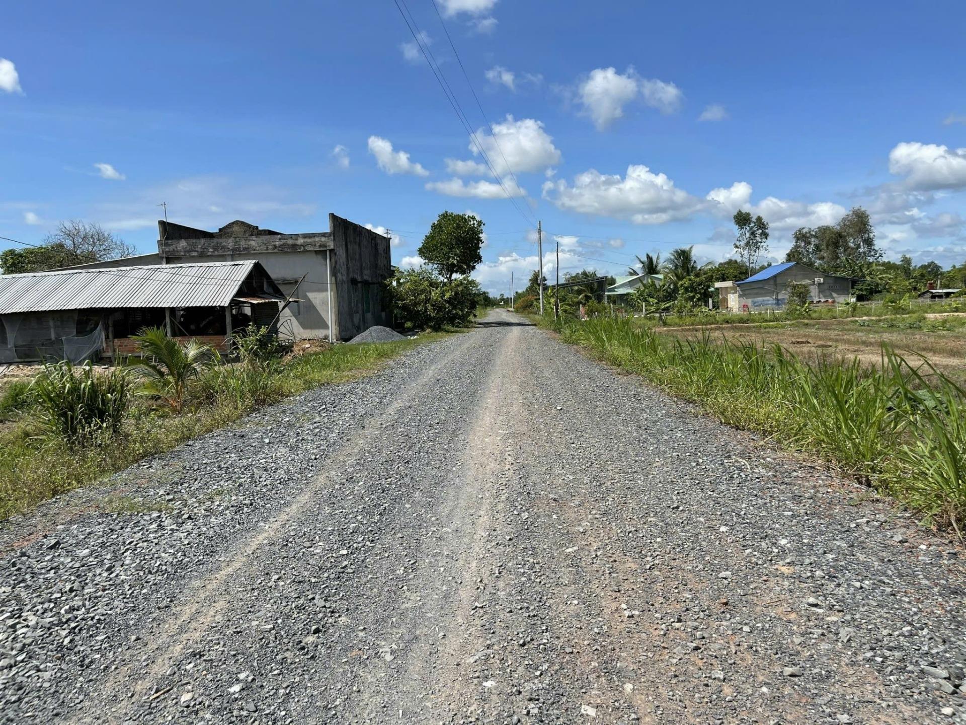 Cần bán đất nền 408 m2 tại Thị trấn Đông Thành - Đức Huệ - Long An, giá 1,2 tỷ