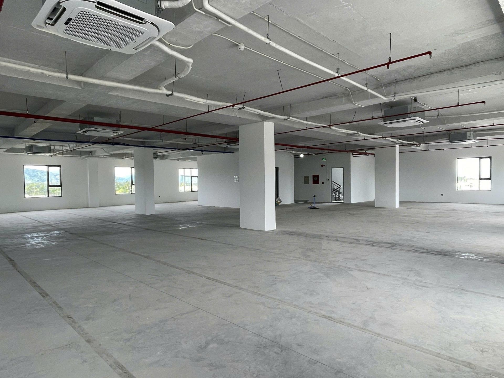 Tòa nhà hạng B - X2 Office Building, mới 100%, vị trí ngay trung tâm thành phố, tiện ích miễn phí