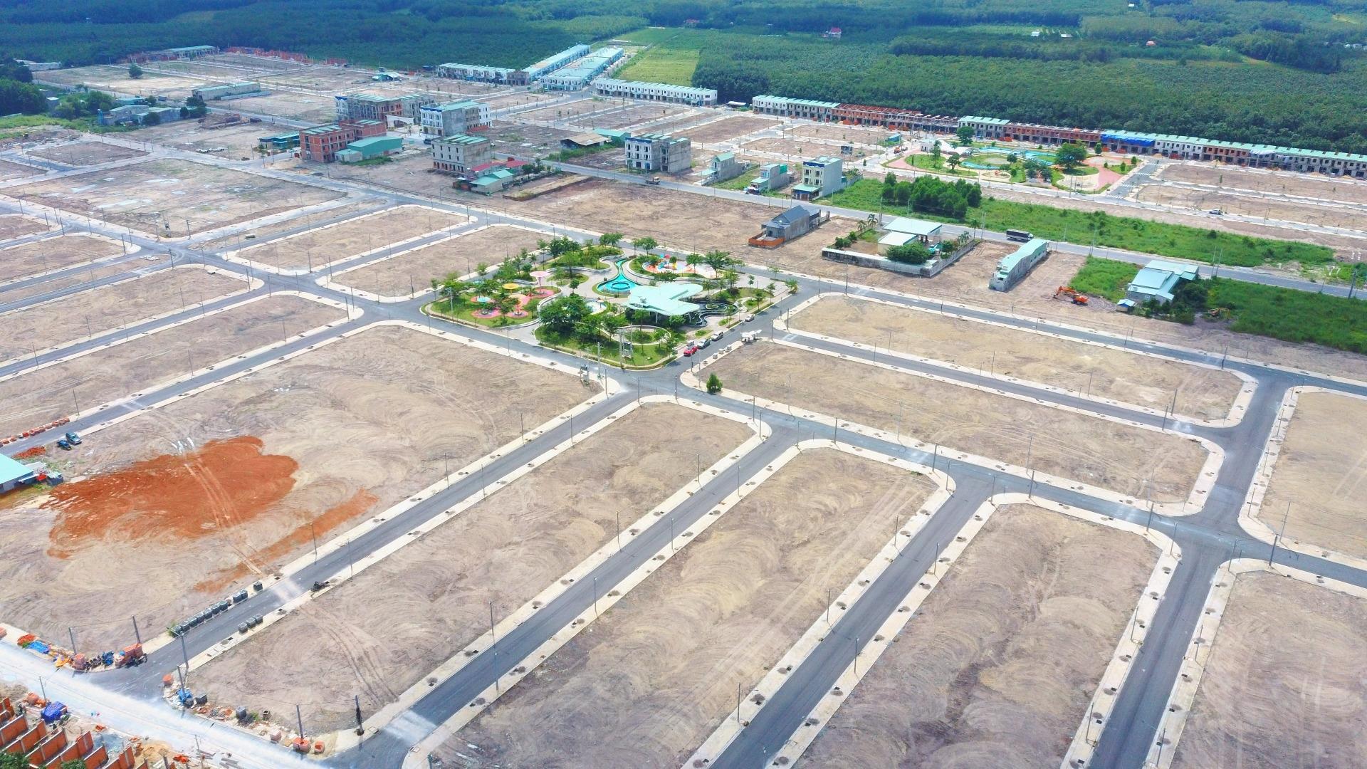 Bán gấp đất 93 m2 tại Đường 11 - Minh Hưng - Chơn Thành - Bình Phước, giá 1,86 tỷ