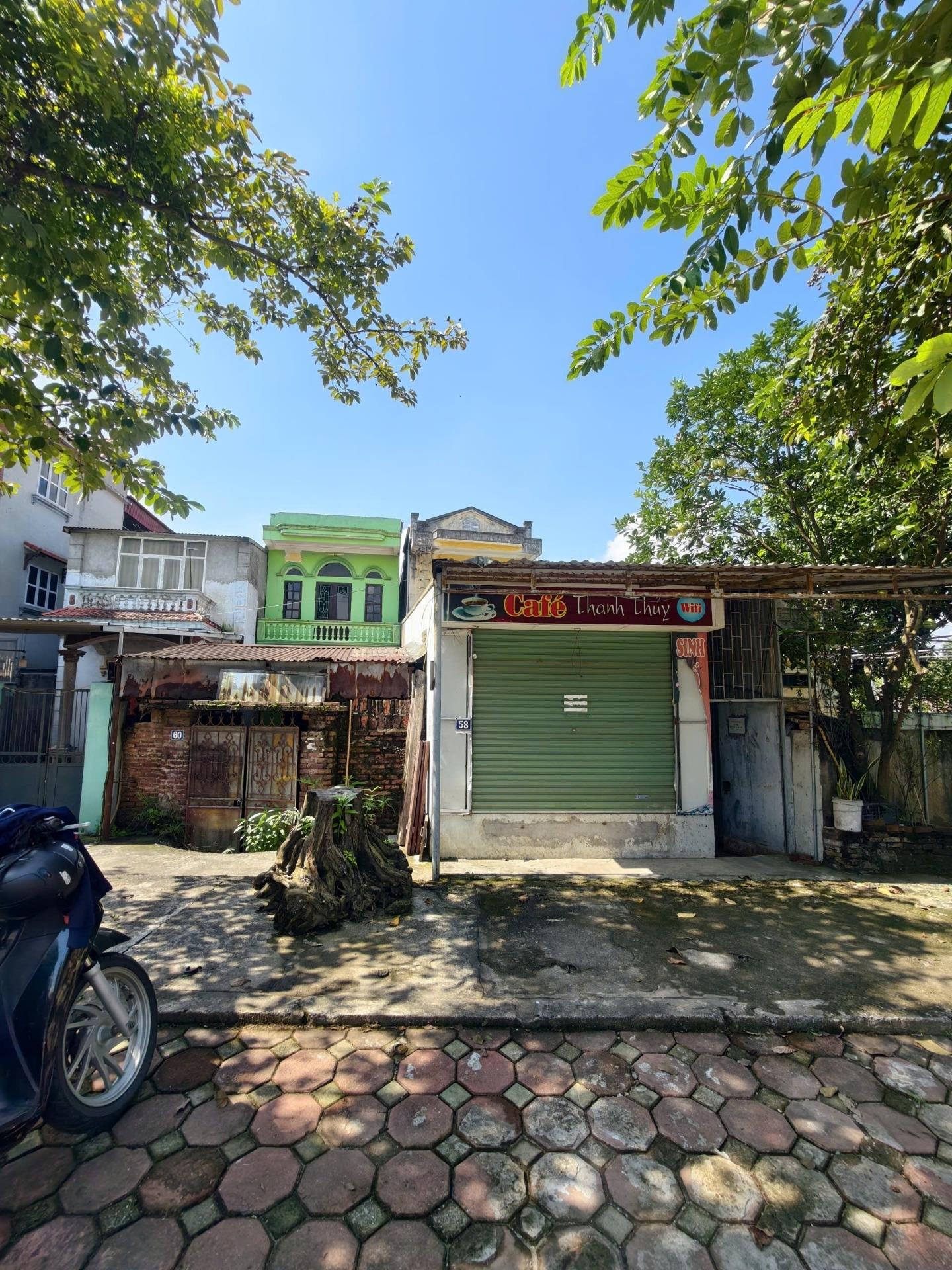 Bán gấp nhà phố 240 m2, hướng Đông-Bắc tại đường Cổ Bi - Cổ Bi - Gia Lâm - Hà Nội, giá 27 tỷ