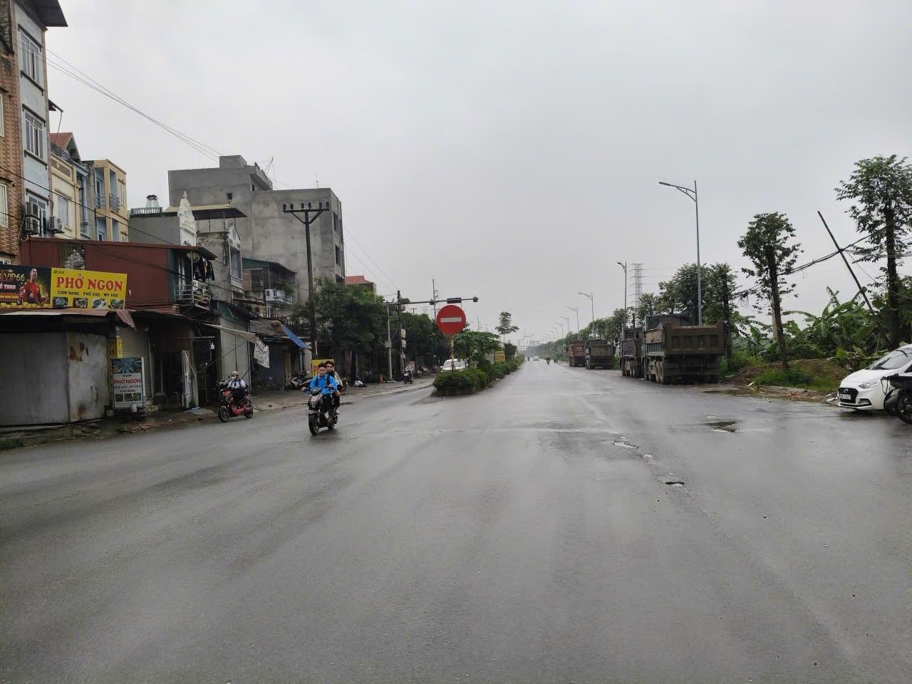 Chuyển nhượng lô đất nền 105 m2, hướng Đông tại Bình Minh - Thanh Oai - Hà Nội, giá 6,3 tỷ