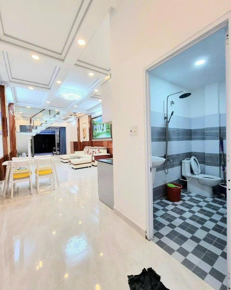 Cần bán ngay nhà đất 35 m2 tại Đường Lãnh Binh Thăng - 12 - Quận 11 - TP Hồ Chí Minh, giá 1,05 tỷ