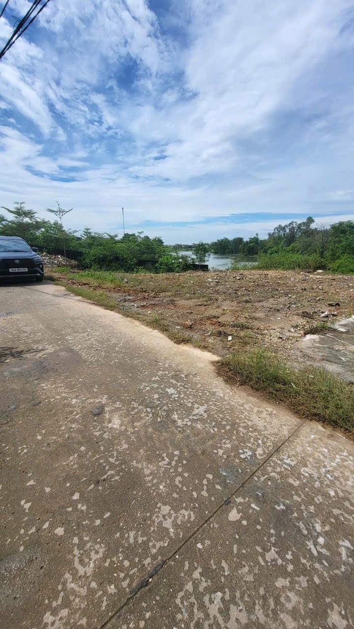 Chuyển nhượng miếng đất 96 m2 tại Xã Lan Mẫu - Lục Nam - Bắc Giang, giá 900 triệu