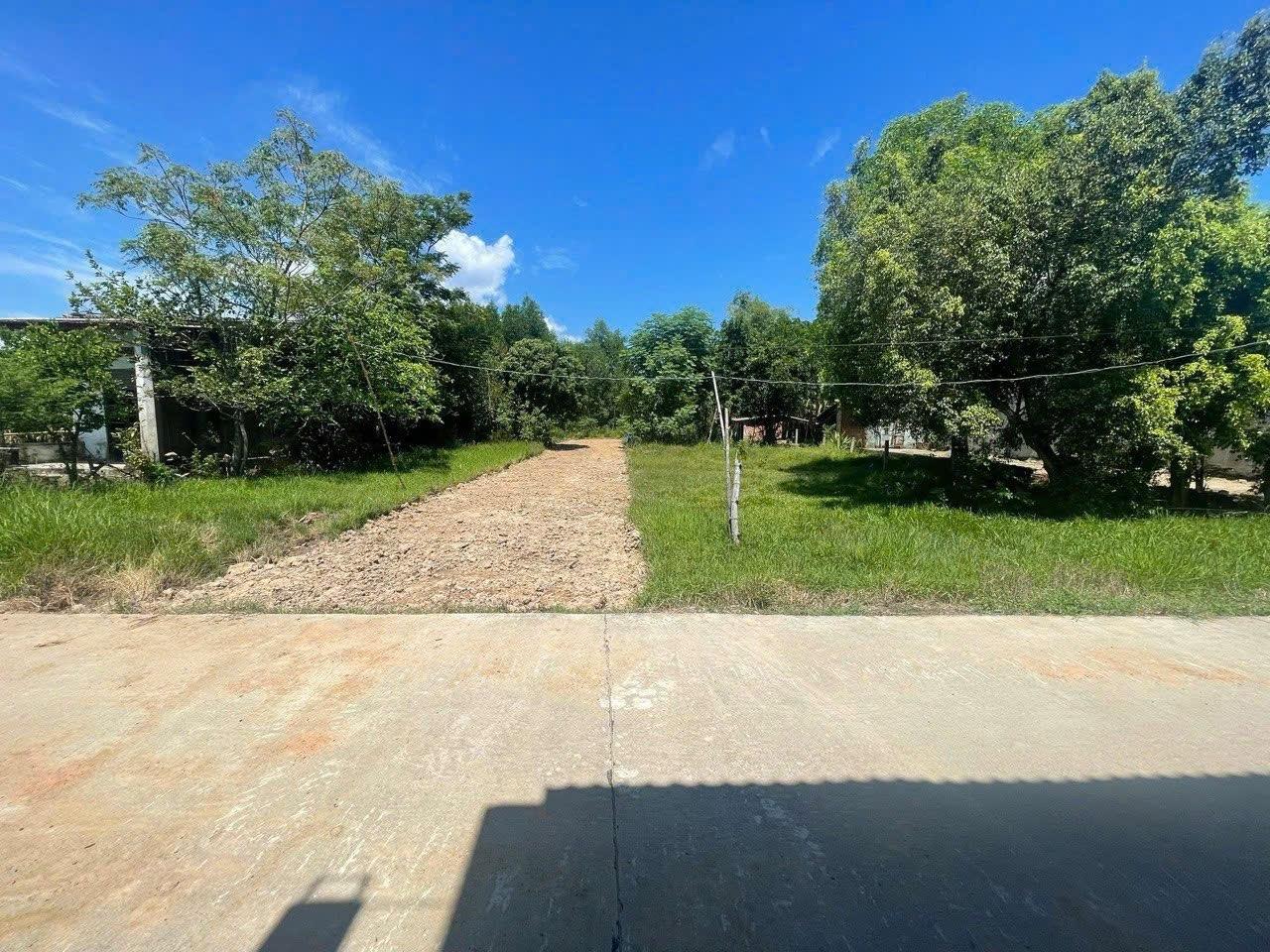 Chuyển nhượng lô đất nền 132 m2 tại Đường Quốc Lộ 14B - Đại Hiệp - Đại Lộc - Quảng Nam, giá 700 tr